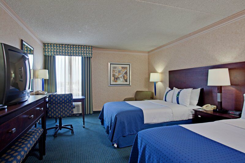 Holiday Inn La Mirada Buena Park By Ihg Esterno foto