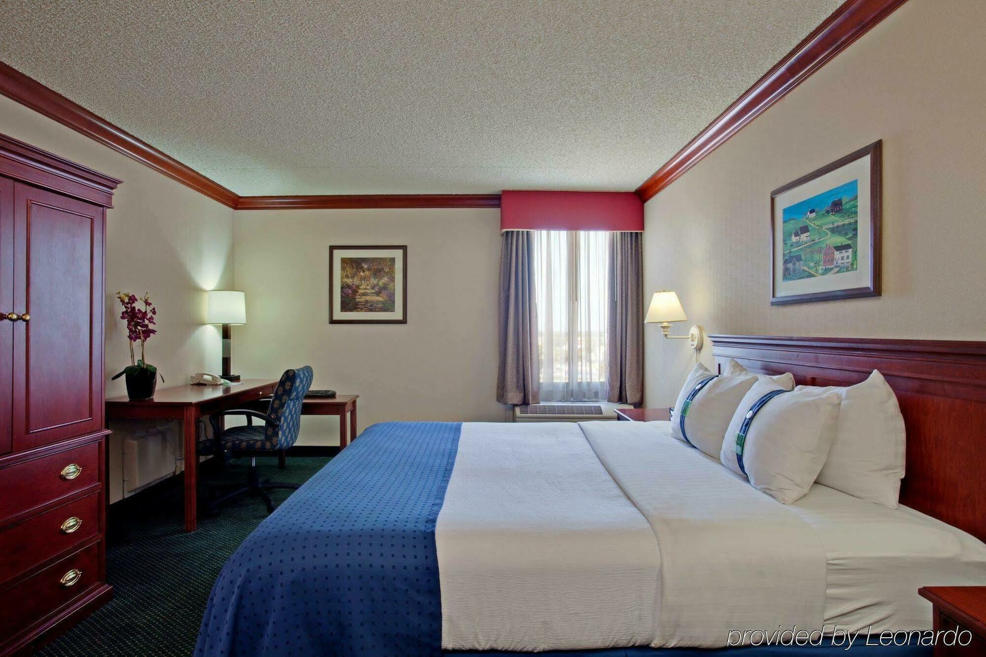 Holiday Inn La Mirada Buena Park By Ihg Esterno foto