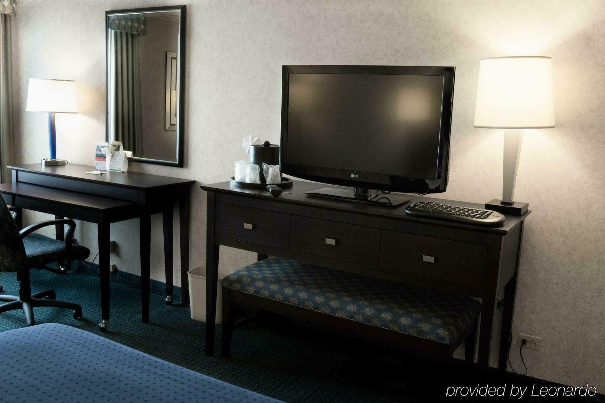 Holiday Inn La Mirada Buena Park By Ihg Esterno foto